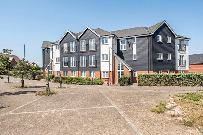 2 Bedroom Flat For Sale In Castle Drive, Westwood, Margate, CT9