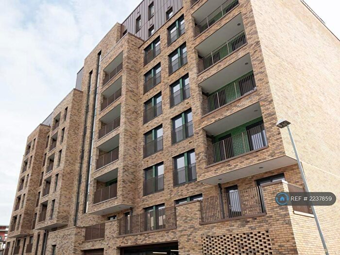 1 Bedroom Flat To Rent In Worral Street, Salford, Manchester, M5