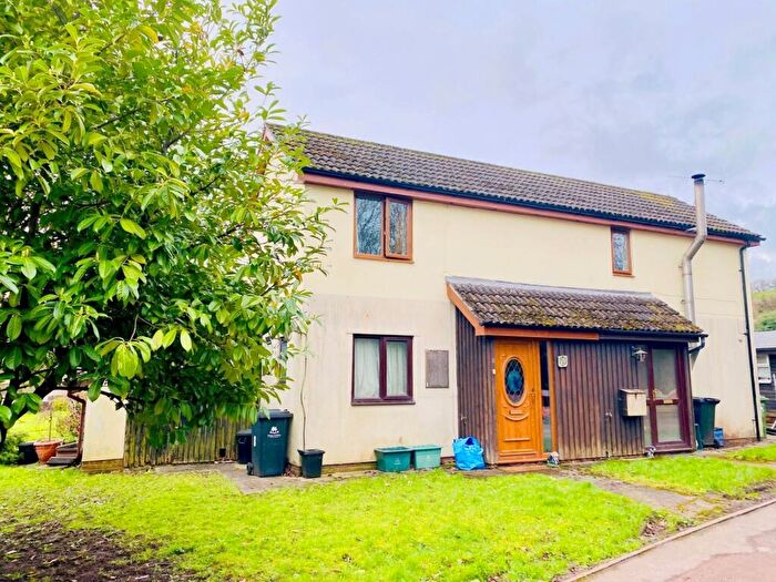 1 Bedroom Flat For Sale In Vine Hall, Aylburton, Lydney, High Street, GL15