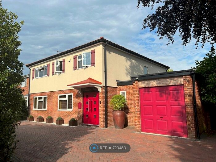 5 Bedroom Detached House To Rent In Gravel Road Bromley, London, BR2