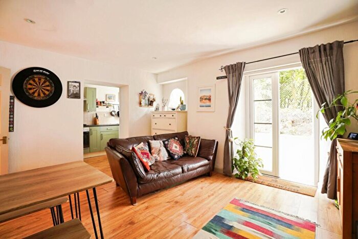 1 Bedroom Flat For Sale In All Saints Road, Bristol, BS8 - Photo 2