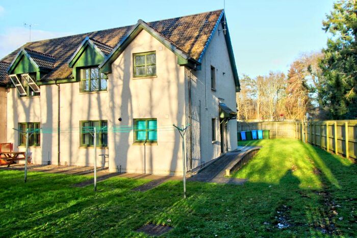 2 Bedroom Flat For Sale In Teaninich Paddock, Alness, IV17