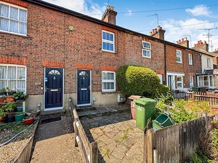 2 Bedroom Terraced House To Rent In Luton Road, Harpenden, AL5