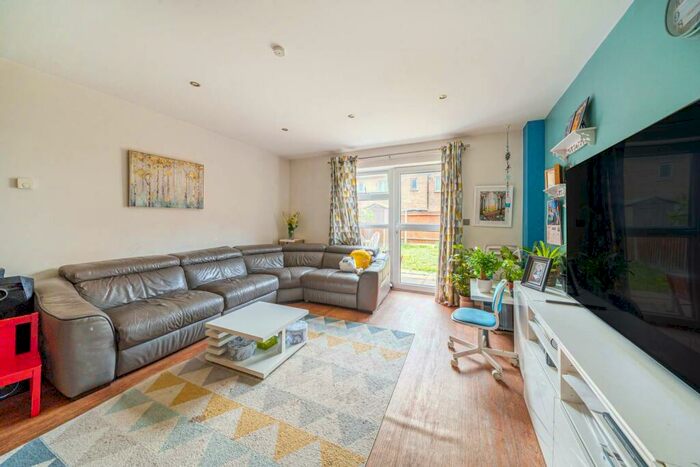 2 Bedroom Terraced House To Rent In Yew Tree Close, Lewisham, London, SE13