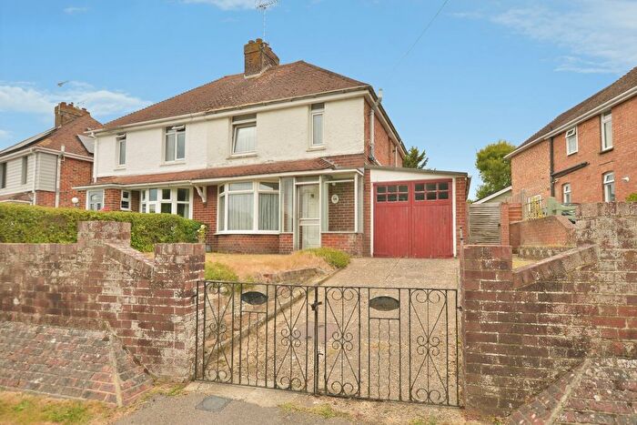 3 Bedroom Detached House For Sale In Bentley Road, Willesborough, Ashford, Kent, TN24