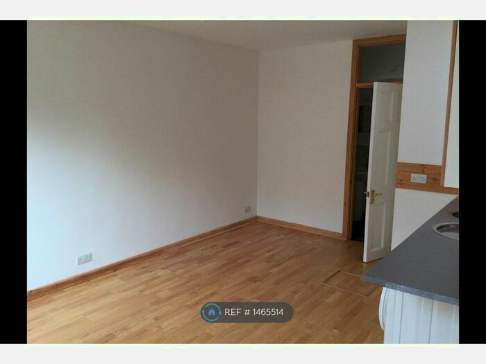Studio To Rent In Freshfield Bank, Forest Row, RH18