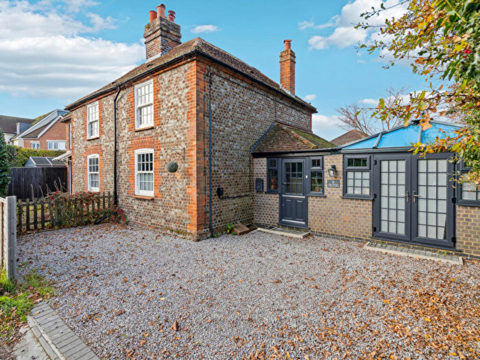 2 Bedroom Cottage For Sale In Holmer Green Road, Hazlemere, HP15