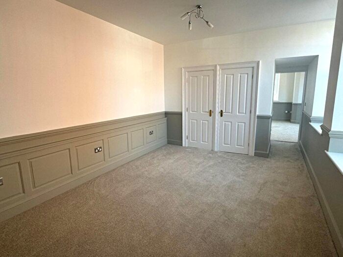 1 Bedroom Apartment For Sale In Cricklade Street, Swindon, SN1