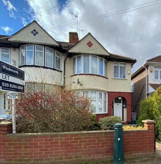 1 Bedroom Flat To Rent In Winchester Avenue, Kingsbury, London, NW9