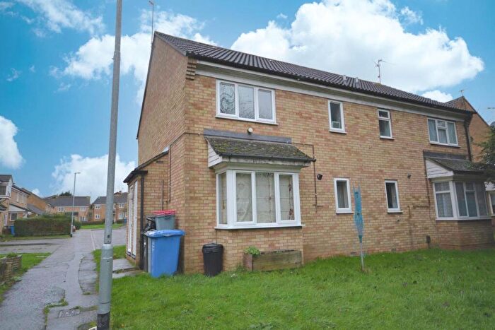 1 Bedroom Mews To Rent In Brambleside Court, Kettering, NN16