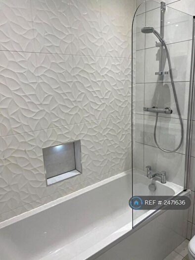 2 Bedroom Flat To Rent In Gordon Road, High Wycombe, HP13