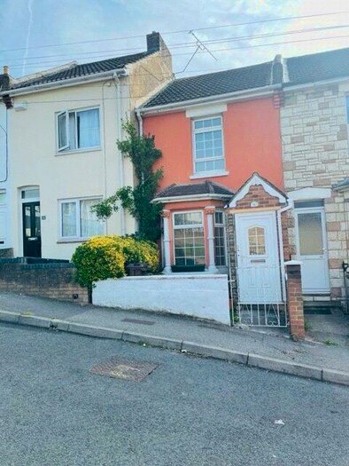 2 Bedroom Terraced House To Rent In Beacon Hill, Chatham, Kent, ME5