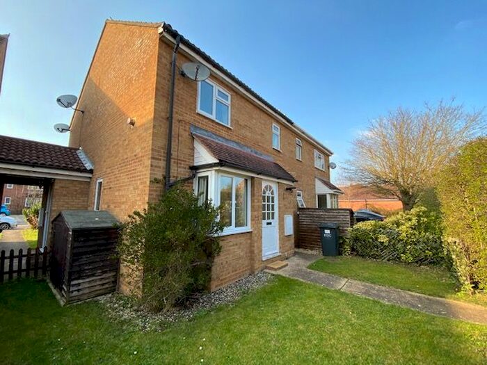 1 Bedroom End Of Terrace House To Rent In Begwary Close, Eaton Socon, PE19