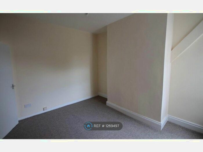 3 Bedroom Terraced House To Rent In Hardy Street, Salford, M30