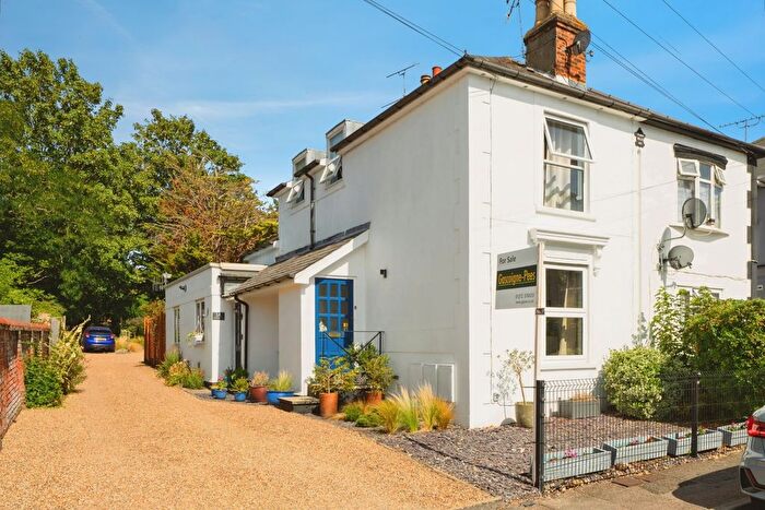 2 Bedroom Maisonette For Sale In St. Johns Road, Leatherhead, Surrey, KT22