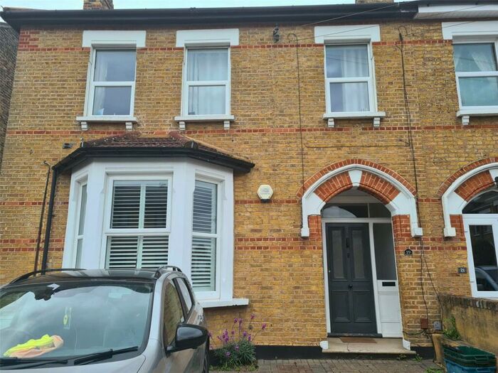 2 Bedroom Apartment To Rent In Clifton Road, Wallington, SM6
