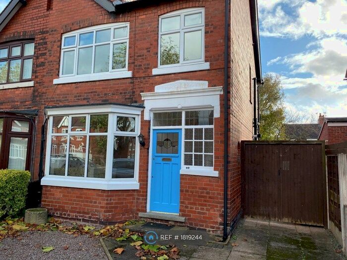 3 Bedroom Semi-Detached House To Rent In Lunt Avenue, Crewe, CW2