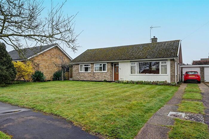 3 Bedroom Detached Bungalow For Sale In Emmanuel Avenue, Gorleston, Great Yarmouth, NR31