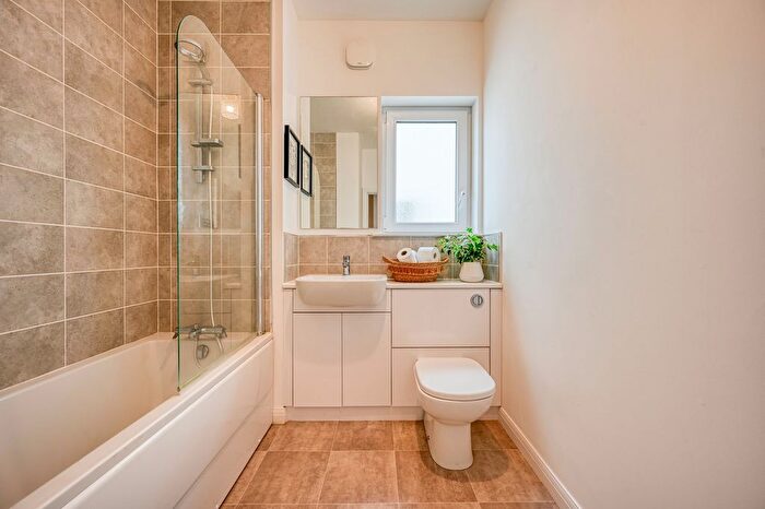 2 Bedroom Flat For Sale In Countess Park, Slackbuie, IV2