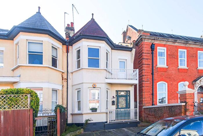 2 Bedroom Flat To Rent In Bulwer Road, New Barnet, Barnet, EN5