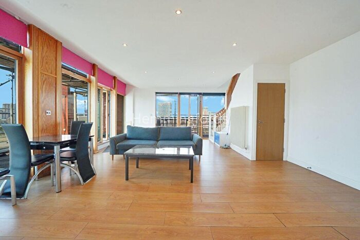 2 Bedroom Apartment To Rent In Western Beach Apartments, Royal Docks, London, E16