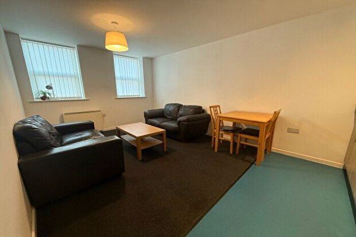 2 Bedroom Flat To Rent In Market Street, Wakefield, WF1