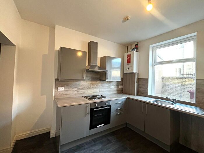 2 Bedroom Terraced House To Rent In Waterbarn Street, Burnley, BB10