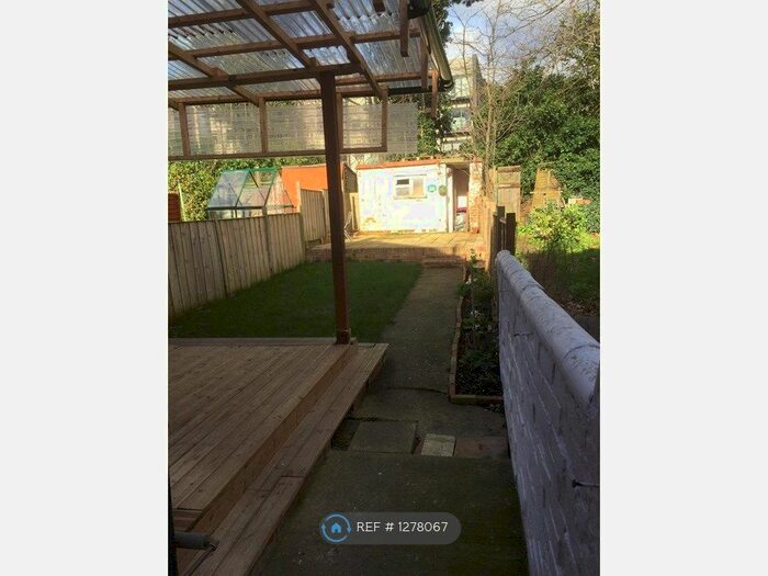 1 Bedroom Terraced House To Rent In Surrey Road, Reading RG2