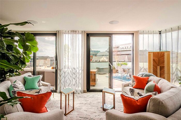 3 Bedroom Flat For Sale In Hollen Street, Soho, London, W1F