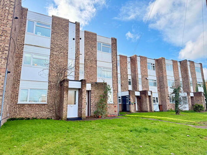 2 Bedroom Maisonette For Sale In Central Rainham Position With No Onward Chain - Maplins Close, ME8