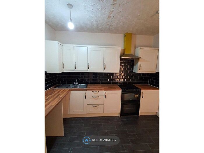 1 Bedroom Flat To Rent In Junction Lane, St. Helens, WA9