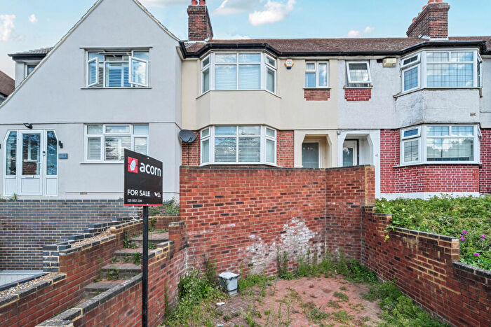 3 Bedroom Terraced House For Sale In Winlaton Road, Bromley, BR1