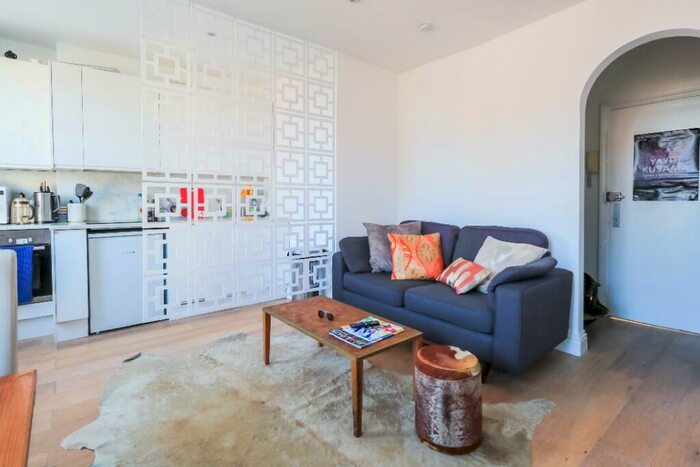 1 Bedroom Apartment To Rent In St. John Street, London, EC1V