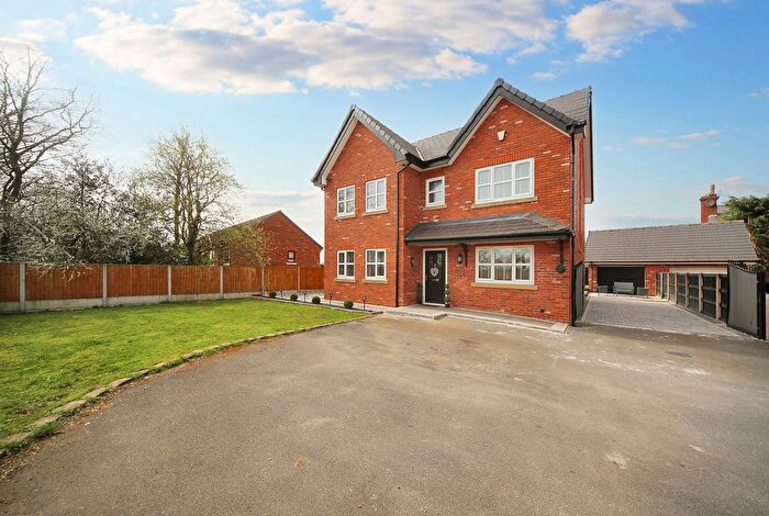 5 Bedroom Detached House For Sale In Bolton Road, Aspull, WN2