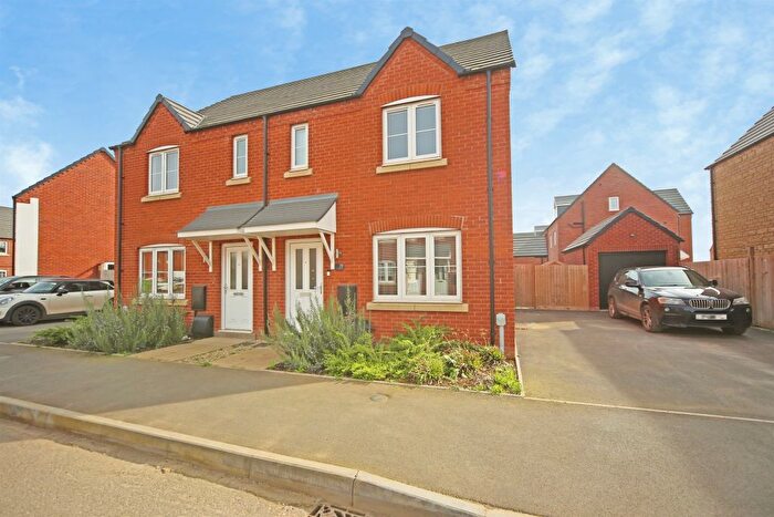 3 Bedroom Semi-Detached House For Sale In Millard Drive, Long Marston, Stratford-Upon-Avon, CV37