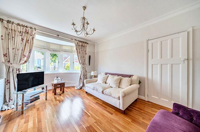 3 Bedroom End Of Terrace House For Sale In Conifer Gardens, London, SW16