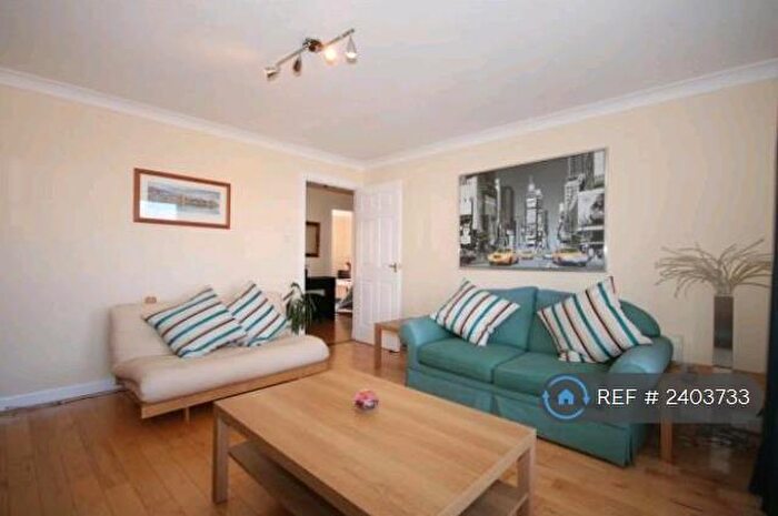 2 Bedroom Flat To Rent In Thornbank Street, Glasgow, G3