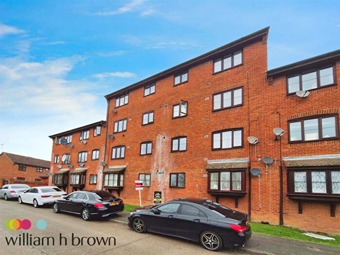 1 Bedroom Flat To Rent In Tenney House, Curzon Drive, Grays, RM17