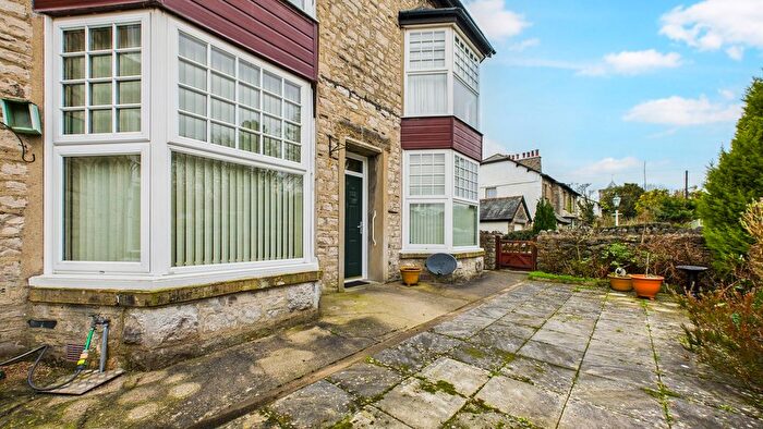 2 Bedroom Flat For Sale In Springfield, Heversham, LA7
