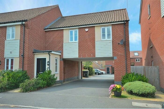 1 Bedroom Coach House To Rent In Narrowboat Lane, Northampton, NN4