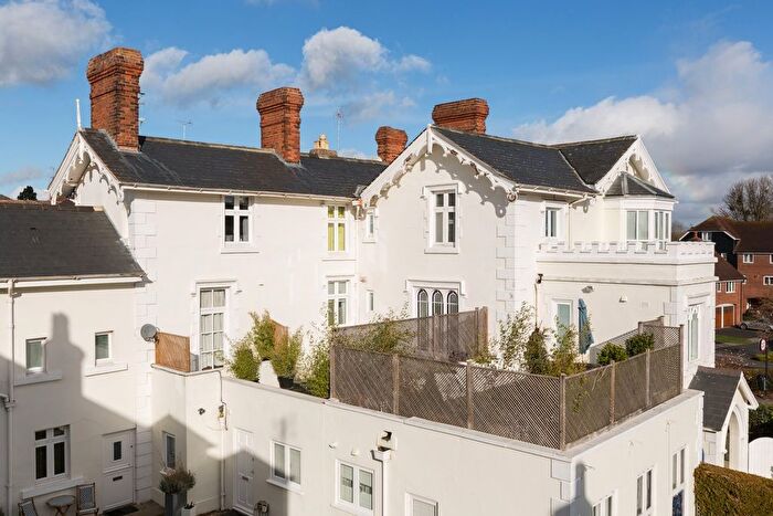 2 Bedroom Town House To Rent In Bridge Street, Pershore, WR10