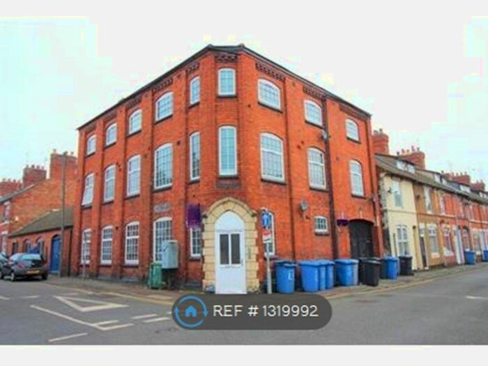 2 Bedroom Flat To Rent In Havelock Street, Kettering NN16