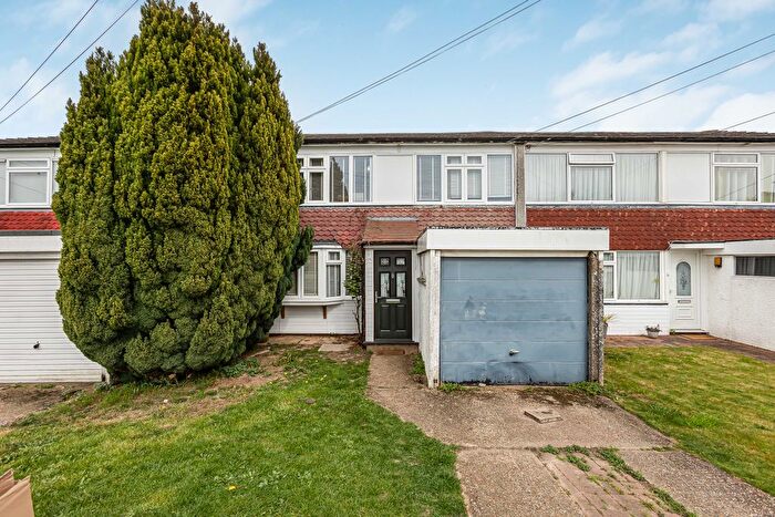 3 Bedroom Terraced House For Sale In Cotlandswick, London Colney, AL2