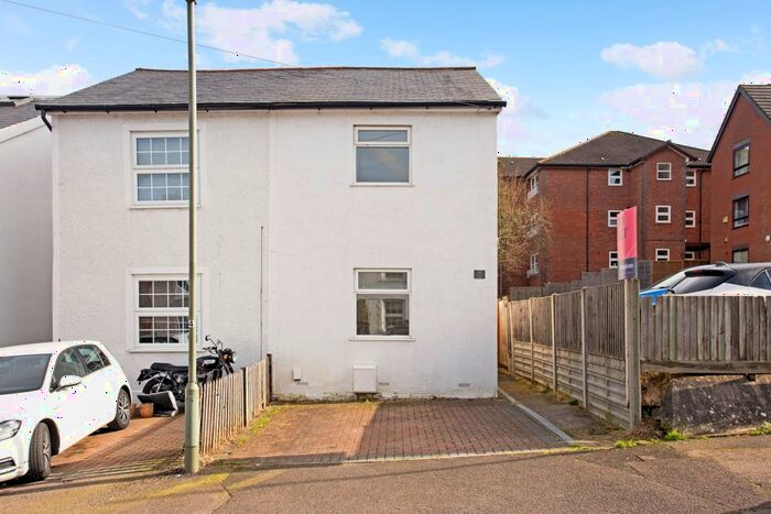 3 Bedroom Semi-Detached House To Rent In Ranelagh Road, Redhill, RH1