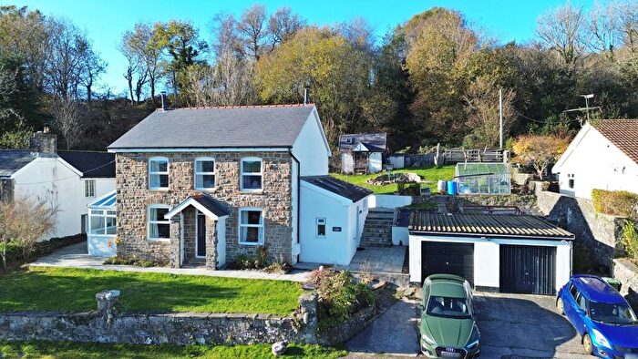 4 Bedroom Detached House For Sale In Dehewydd Lane, Llantwit Fardre, Pontypridd, Rhondda Cynon Taff., CF38