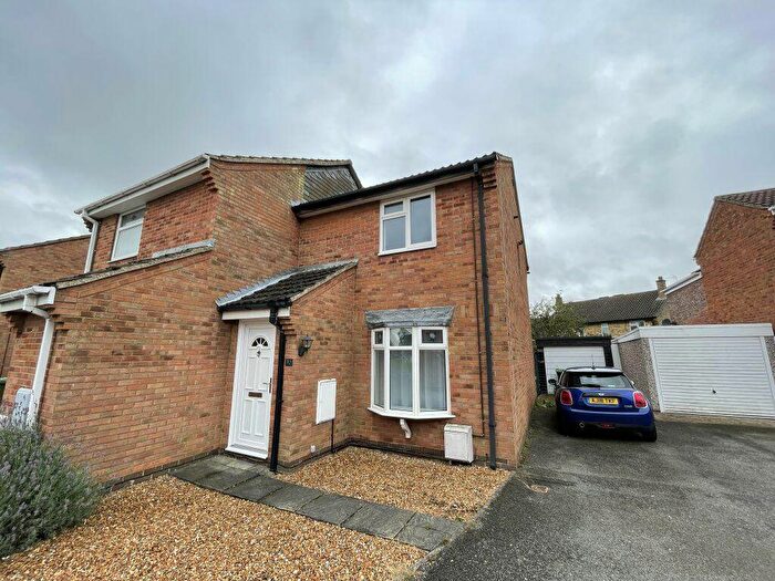 3 Bedroom Semi-Detached House To Rent In Maple Court, Yaxley, Peterborough, PE7