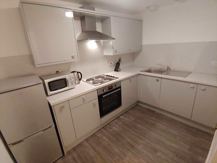 2 Bedroom Flat To Rent In Slateford Road, Slateford, Edinburgh, EH11