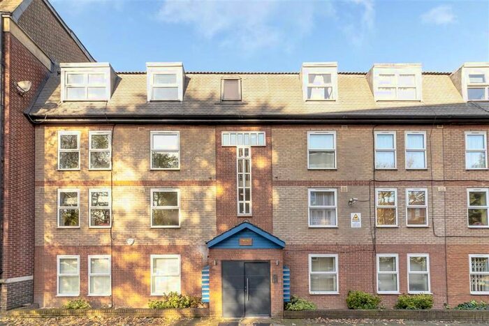 1 Bedroom Flat To Rent In Leroy Street, London, SE1