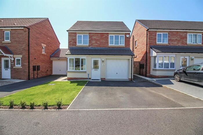 3 Bedroom Detached House To Rent In Stonecrop Drive, Five Mile Park, NE13