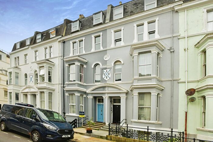 1 Bedroom Flat To Rent In Holyrood Place, Plymouth, Devon, PL1